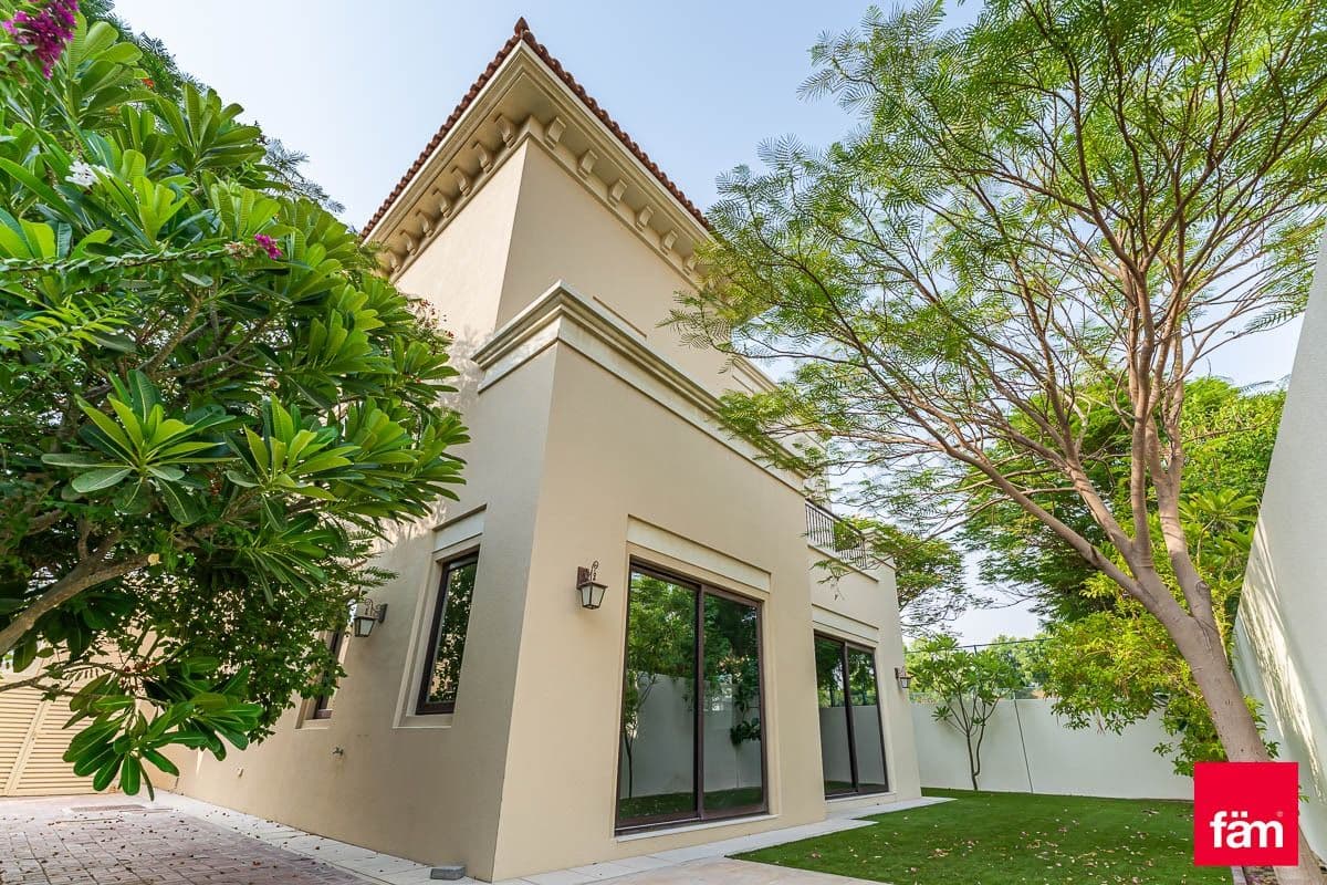 5 bedroom villa in Palma, photograph 10 of 14
