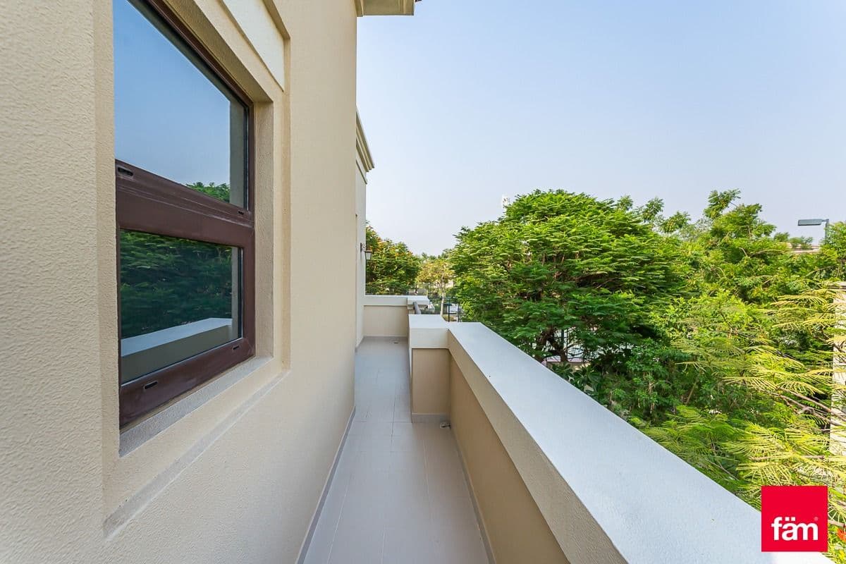 5 bedroom villa in Palma, photograph 8 of 14