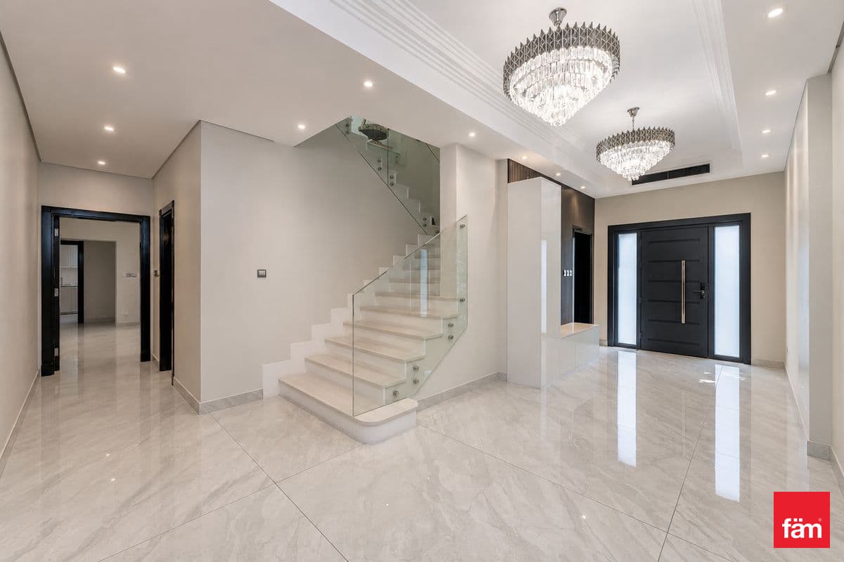6 bedroom villa in Quortaj, photograph 8 of 20