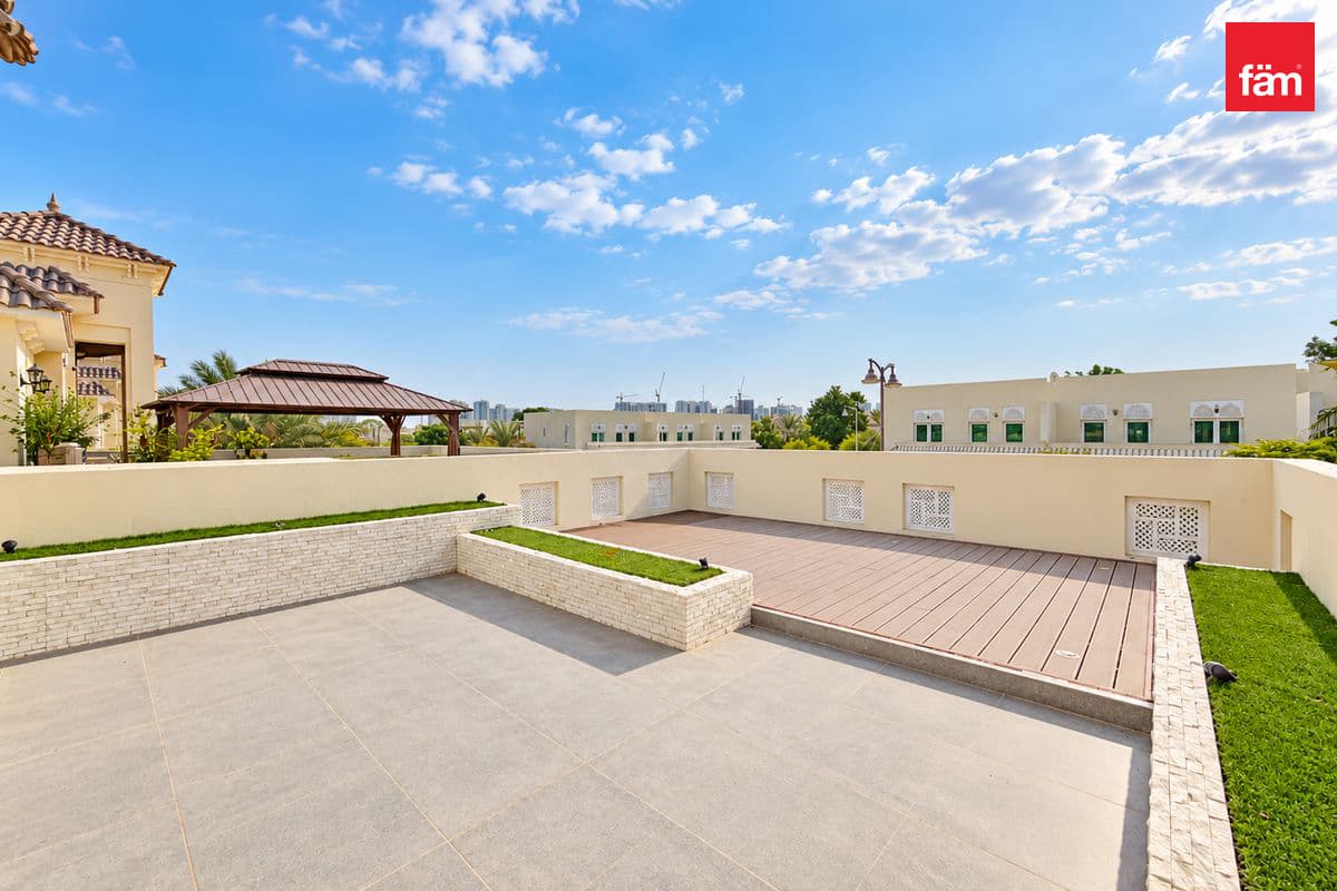 4 bedroom villa in Quortaj, photograph 19 of 20