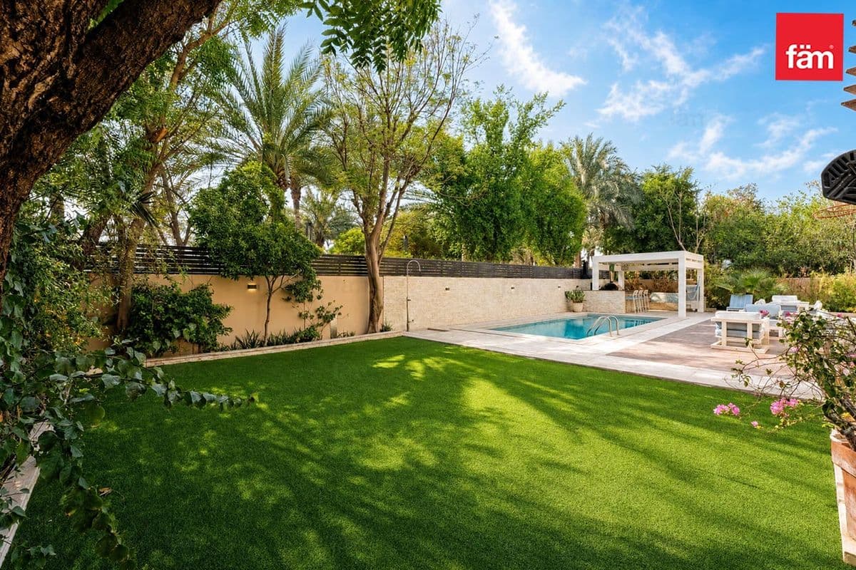 5 bedroom villa in Rahat, photograph 7 of 20