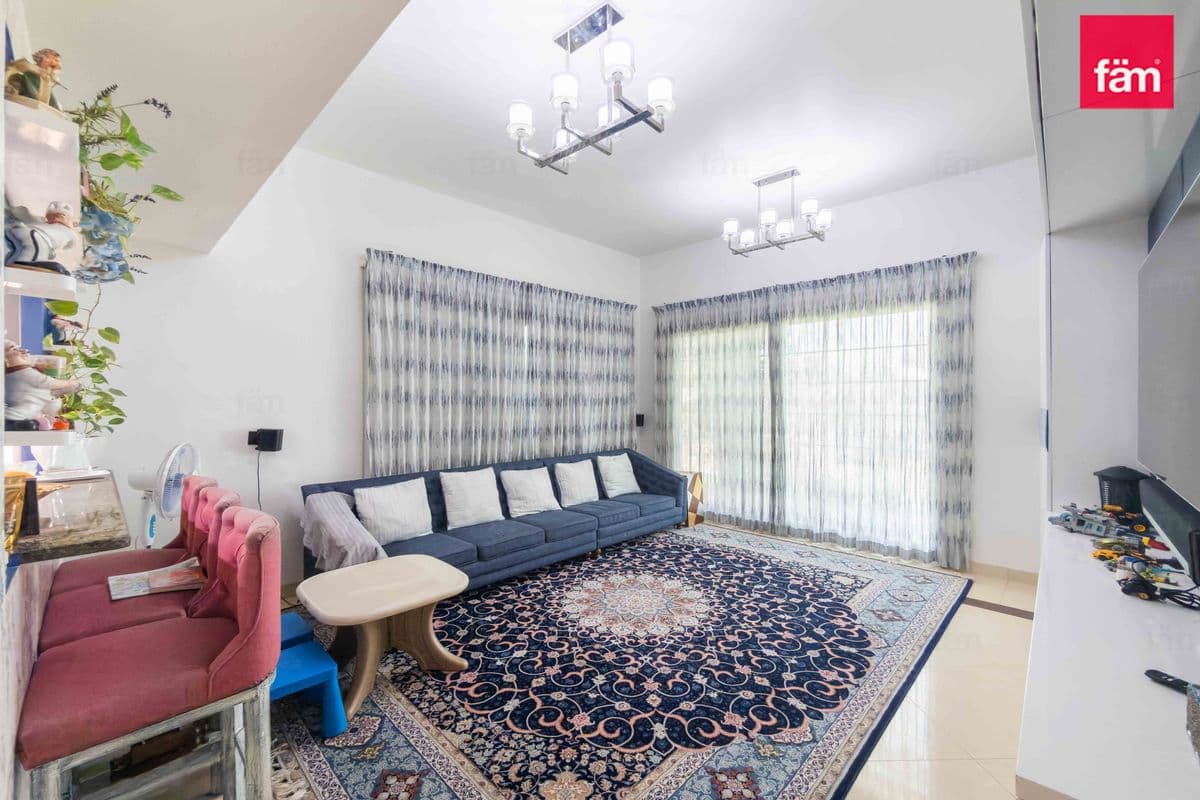 5 bedroom villa in Rahat, photograph 12 of 20