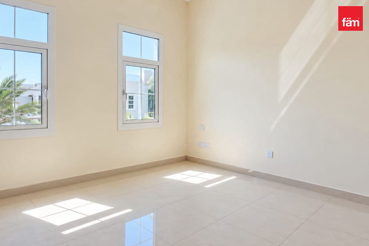 3 bedroom villa in Rahat, photograph 9 of 14