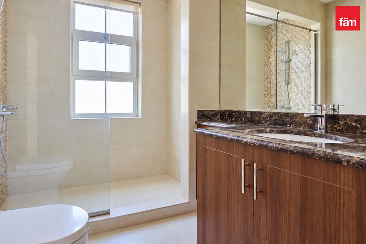 3 bedroom villa in Rahat, photograph 12 of 14