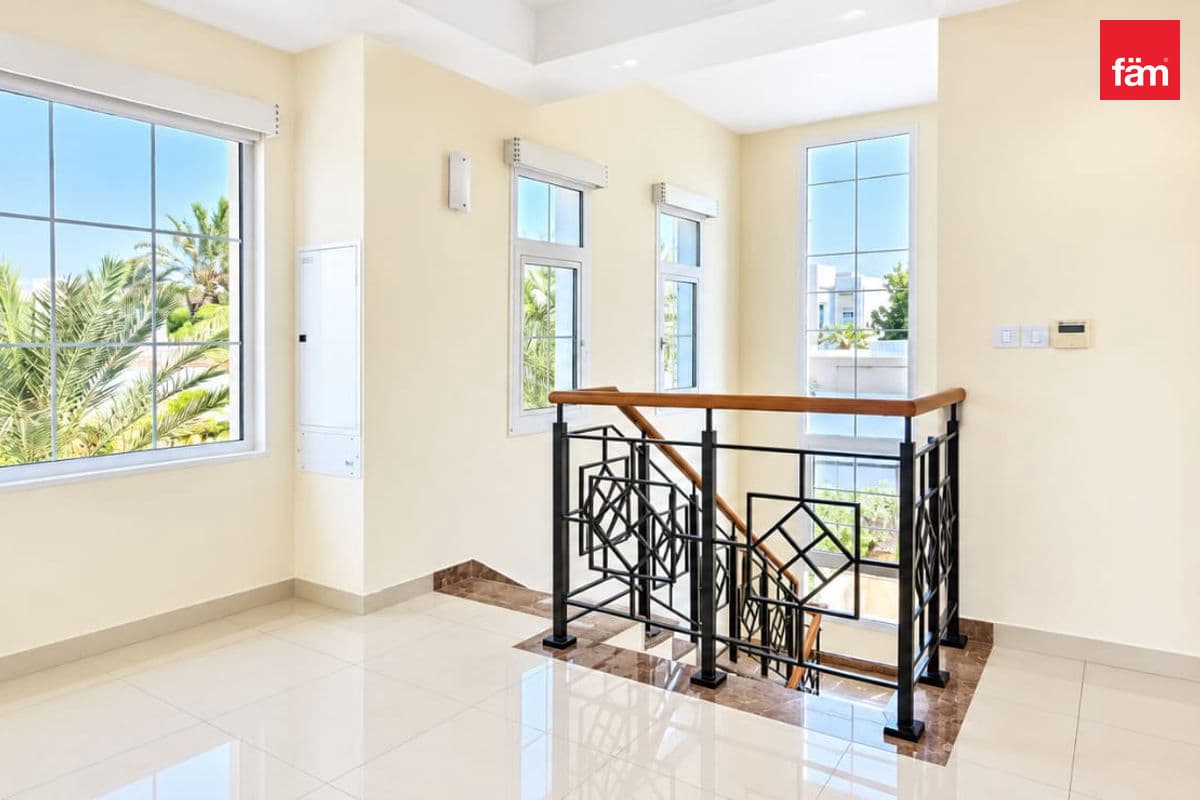 3 bedroom villa in Rahat, photograph 13 of 14