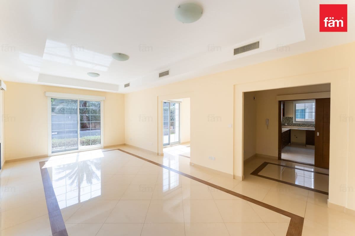 Villa in Rahat