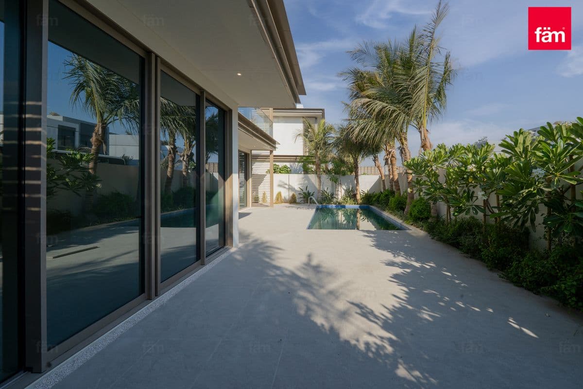 5 bedroom villa in Shamal Villas, photograph 16 of 18