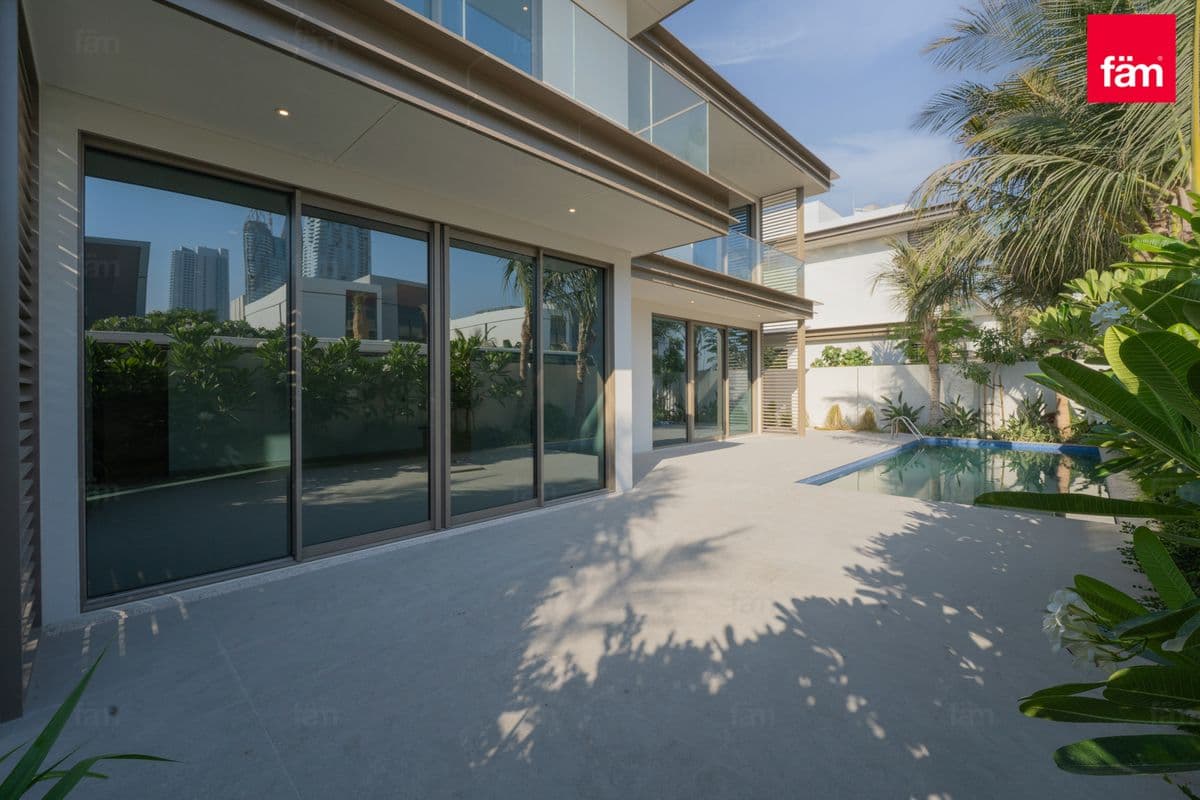 5 bedroom villa in Shamal Villas, photograph 18 of 18