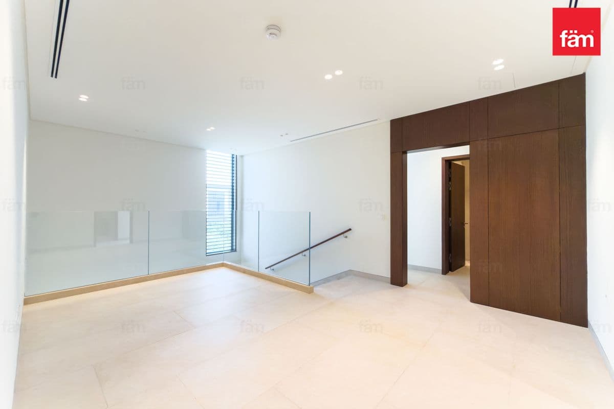 5 bedroom villa in Shamal Villas, photograph 9 of 20