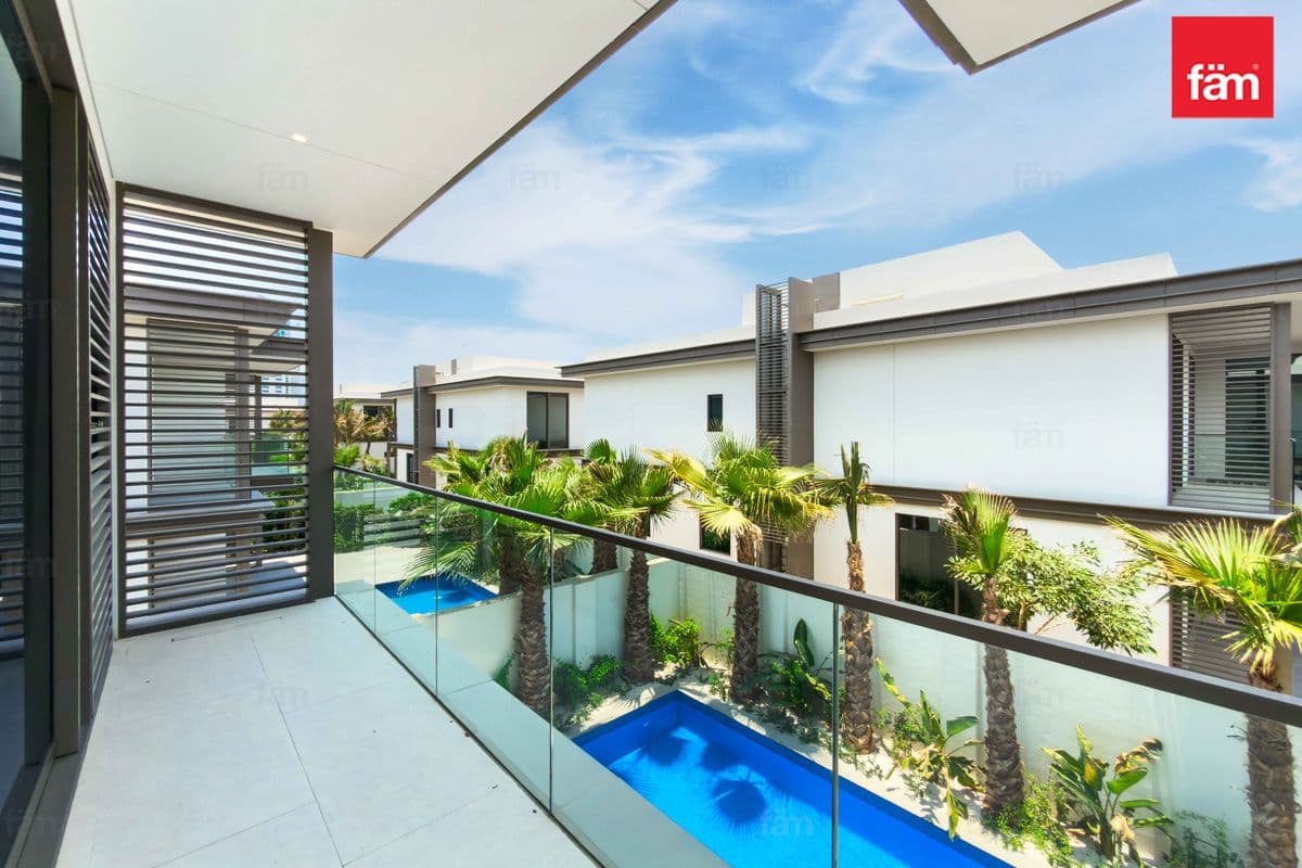 5 bedroom villa in Shamal Villas, photograph 17 of 20