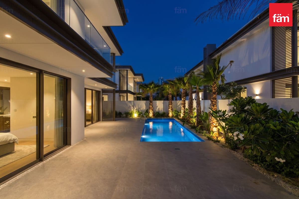 5 bedroom villa in Shamal Villas, photograph 18 of 20