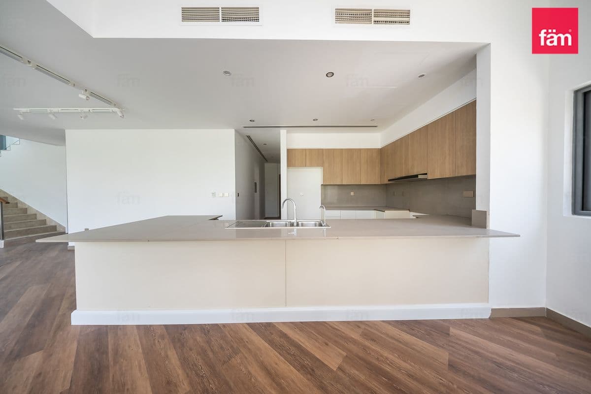 5 bedroom villa in Sidra Villas I, photograph 7 of 20
