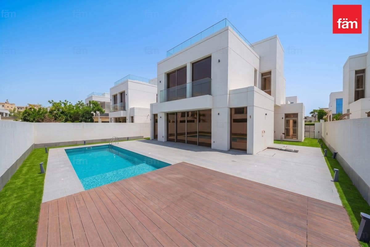 5 bedroom villa in Sunrise Living, photograph 6 of 20