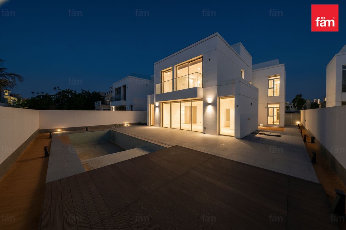 5 bedroom villa in Sunrise Living, photograph 7 of 20