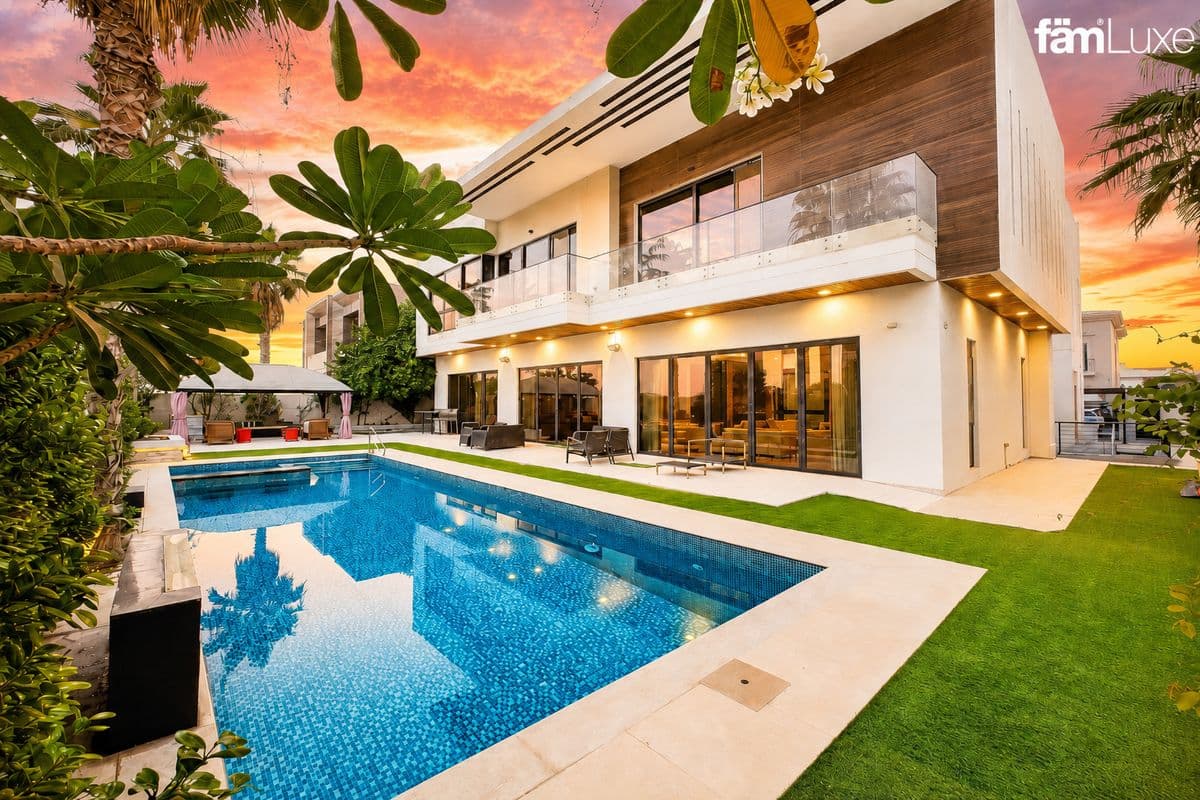 Villa in The Fairway