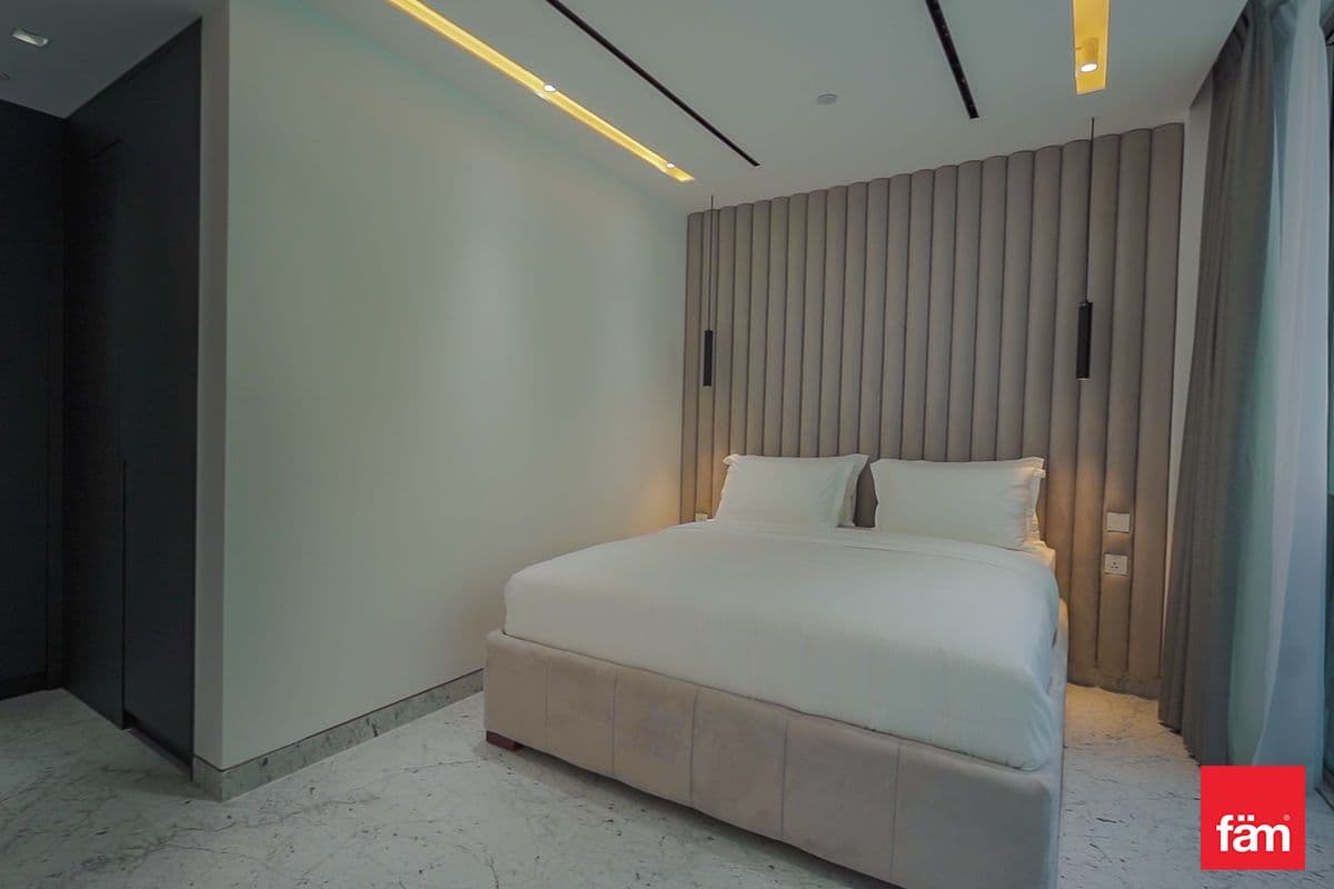 4 bedroom villa in The Jewel Tower B, photograph 8 of 20
