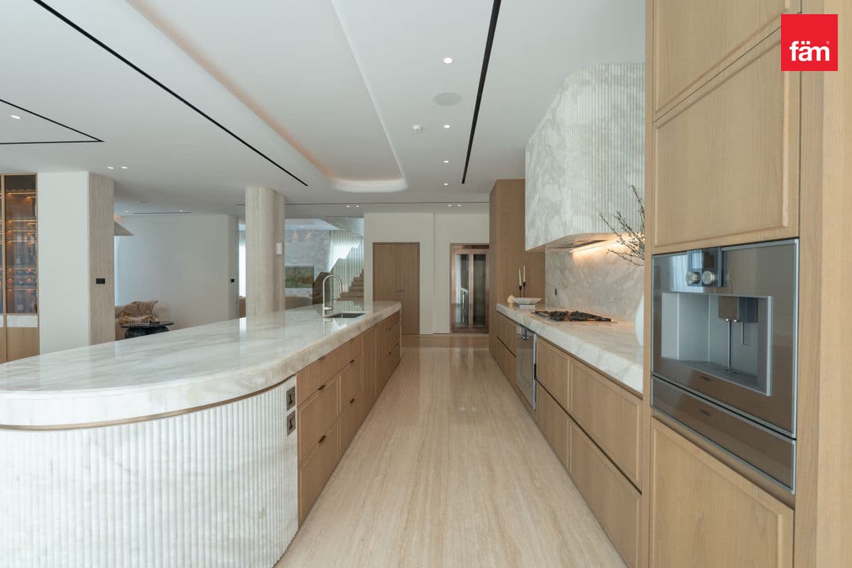 5 bedroom villa in The Parkway at Dubai Hills, photograph 14 of 20