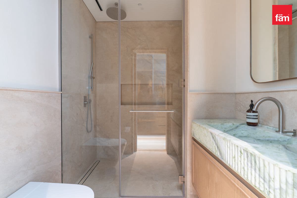 5 bedroom villa in The Parkway at Dubai Hills, photograph 12 of 20