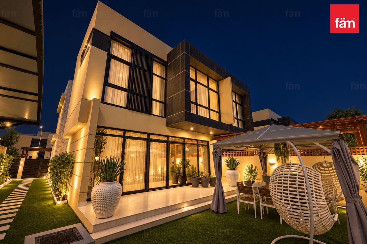 4 bedroom villa in Trinity, photograph 12 of 20