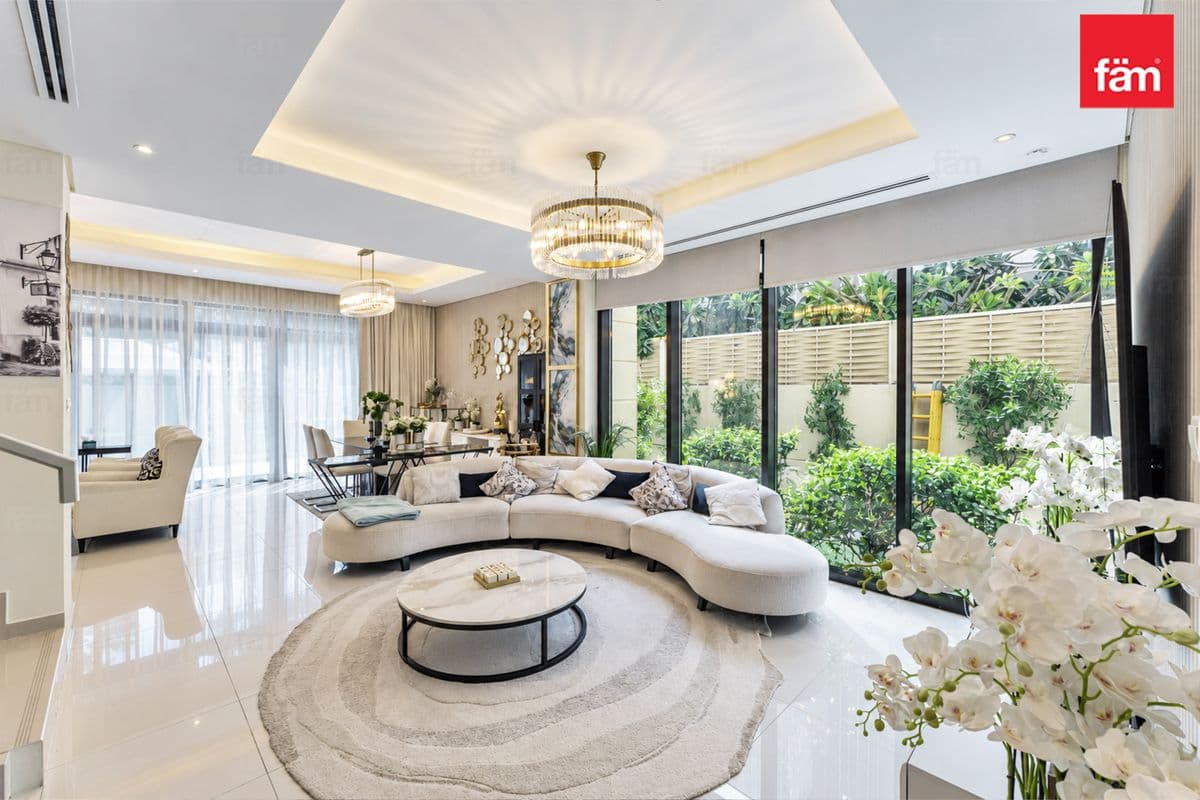 4 bedroom villa in Trinity, photograph 4 of 20