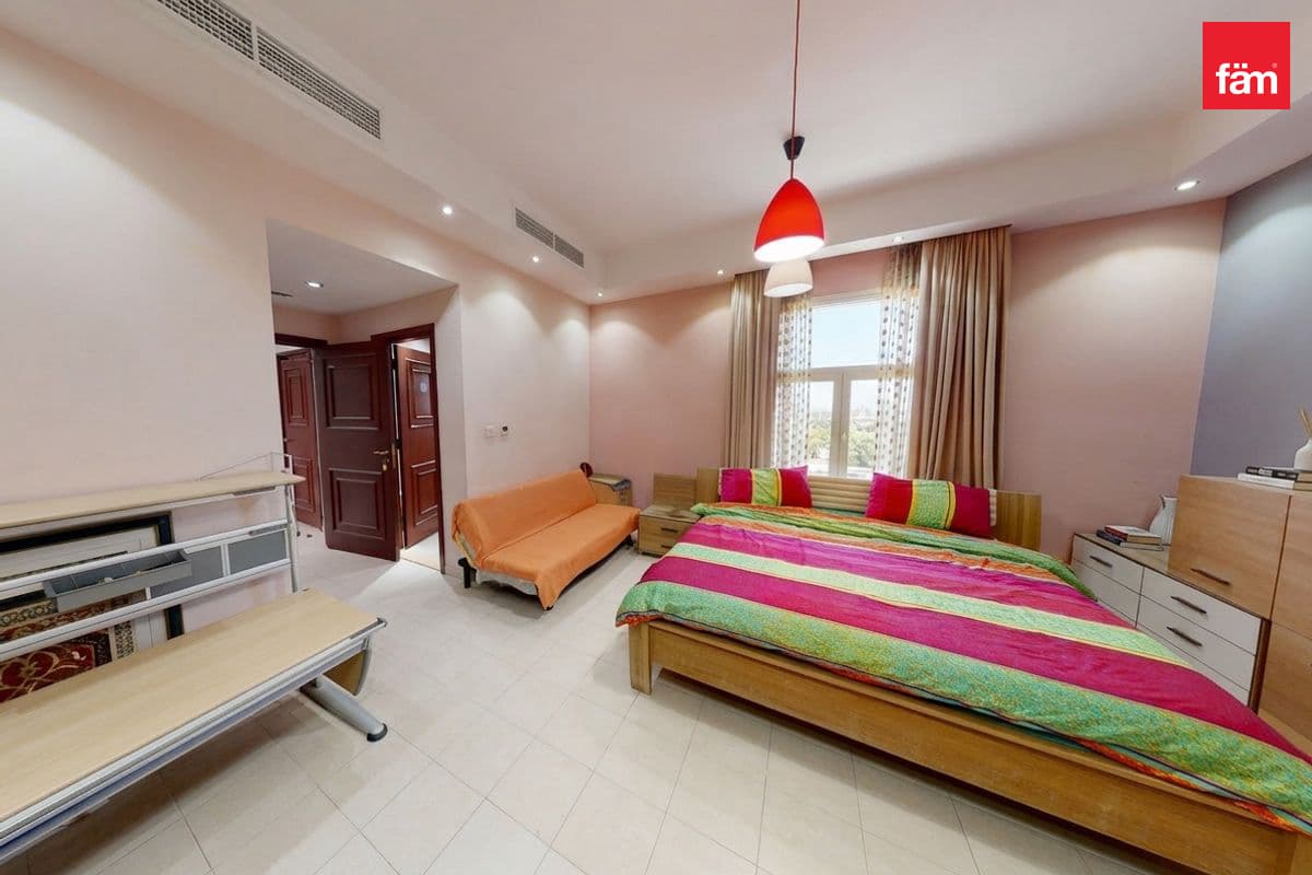 5 bedroom villa in Western Residence South, photograph 19 of 20
