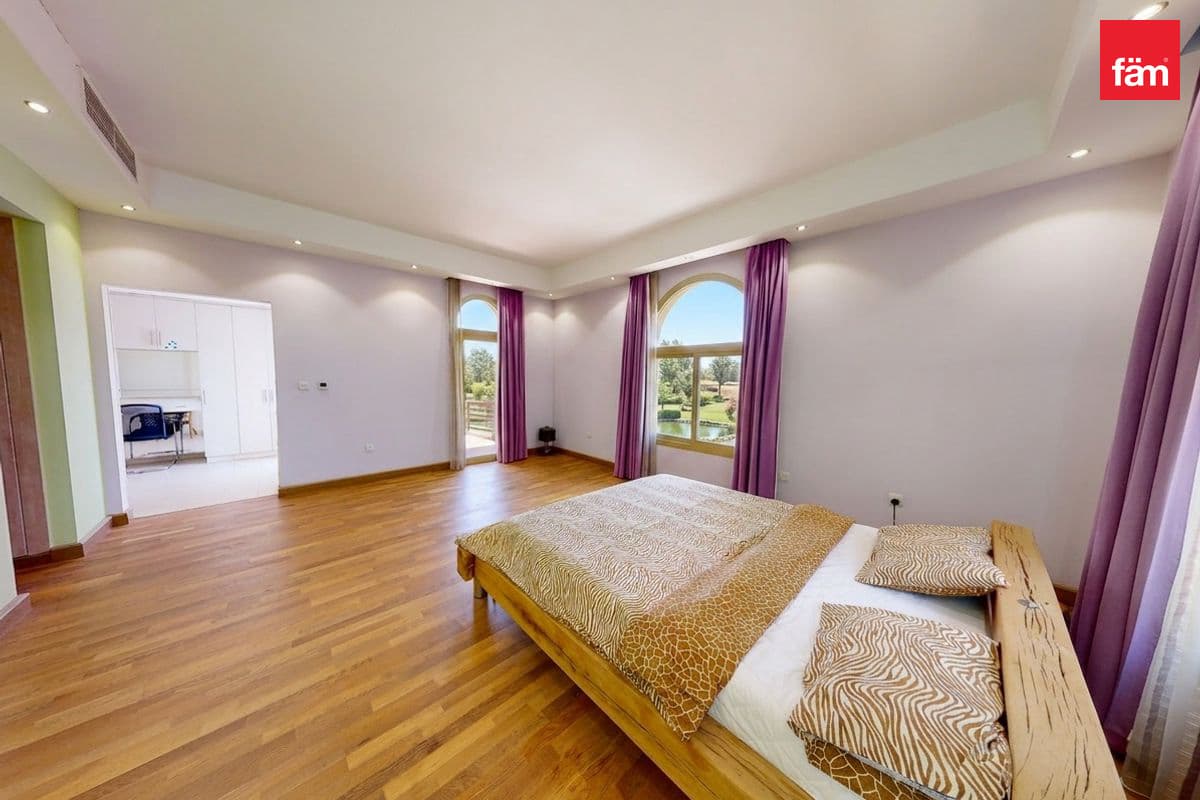 5 bedroom villa in Western Residence South, photograph 18 of 20