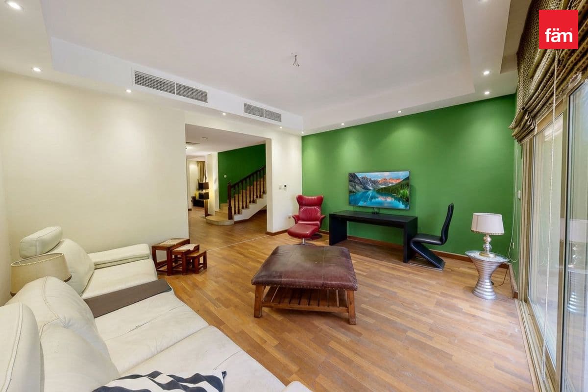 5 bedroom villa in Western Residence South, photograph 11 of 20