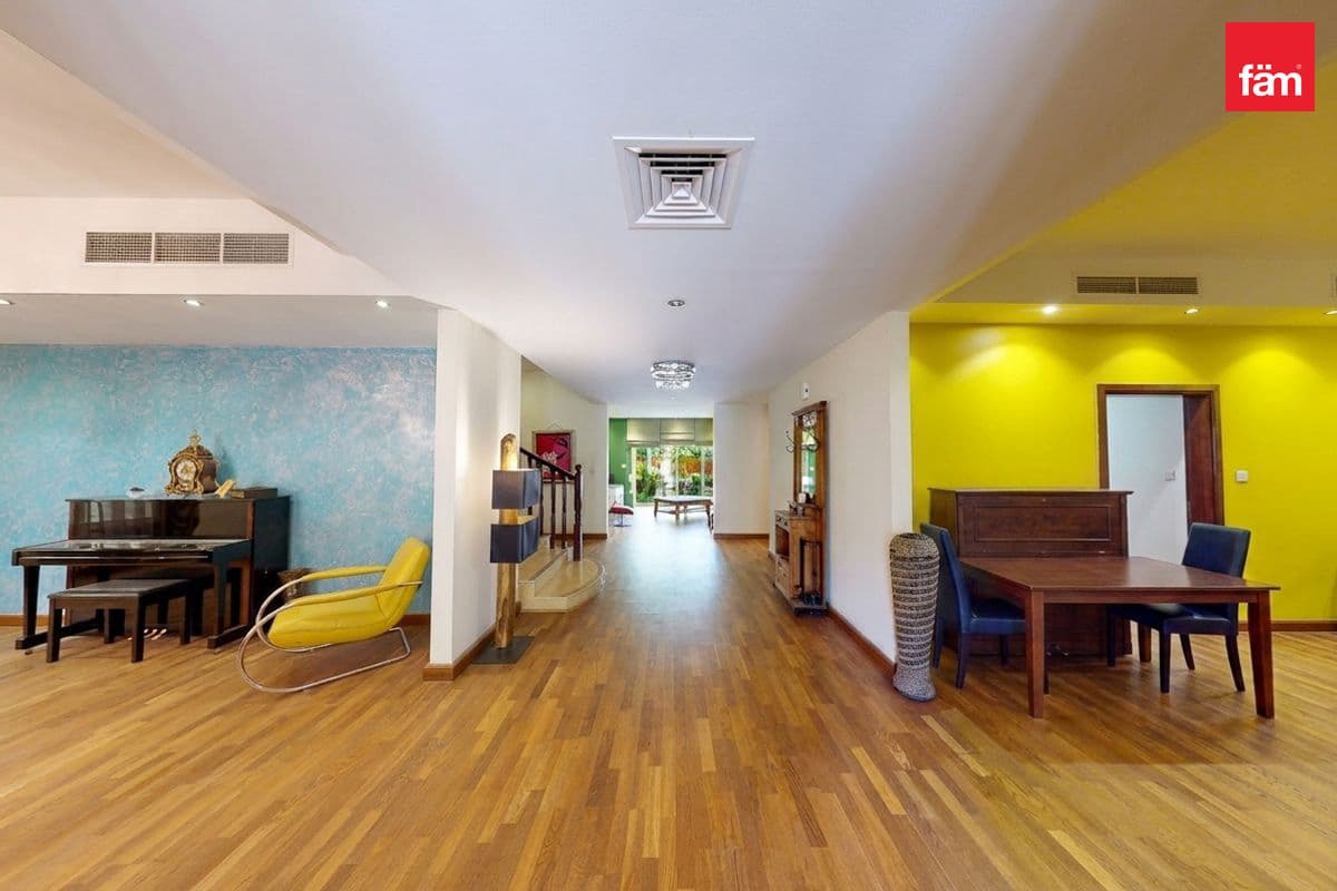 5 bedroom villa in Western Residence South, photograph 9 of 20