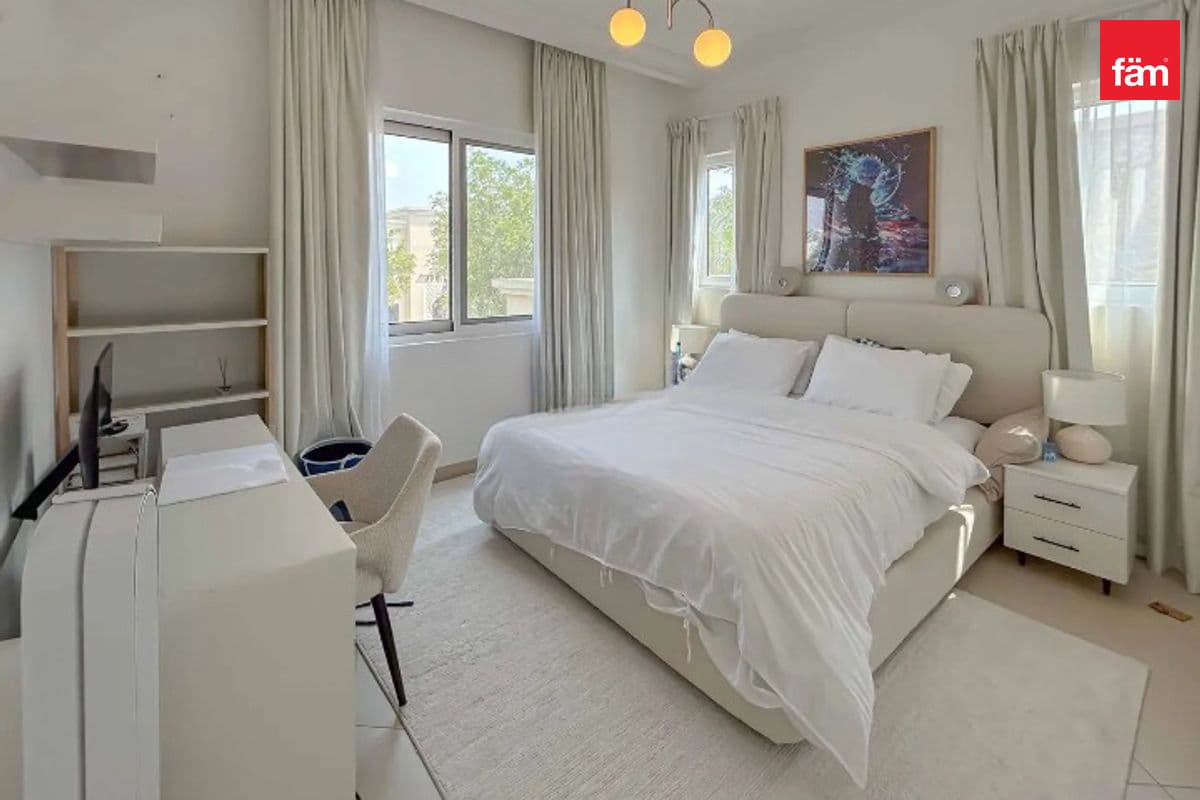 4 bedroom villa in Yasmin, photograph 6 of 11