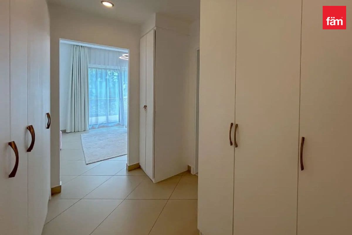 4 bedroom villa in Yasmin, photograph 7 of 11