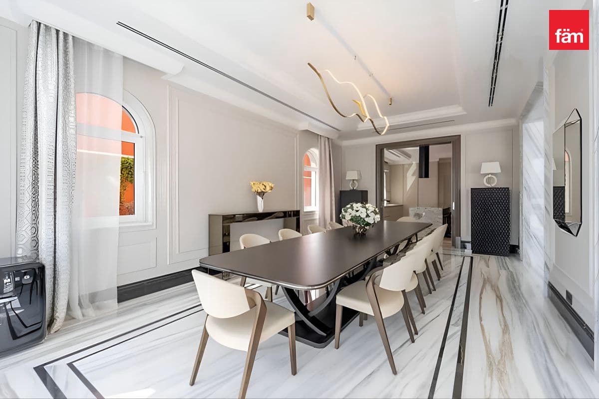 4 bedroom villa in jumeirah Islands, photograph 6 of 15