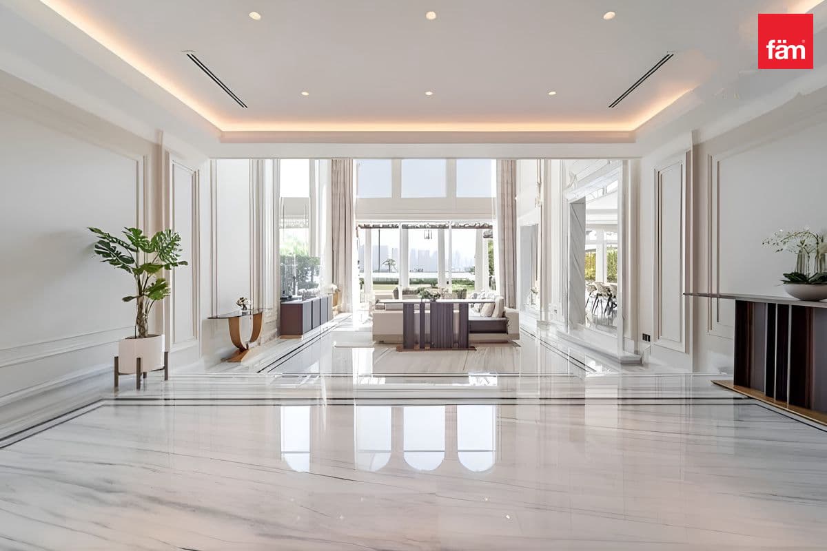 4 bedroom villa in jumeirah Islands, photograph 3 of 15