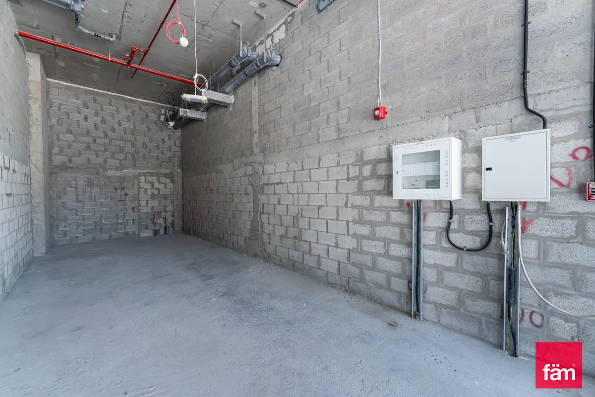retail in Azizi Riviera 37, photograph 4 of 14