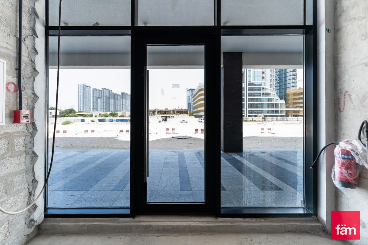 retail in Azizi Riviera 37, photograph 9 of 14