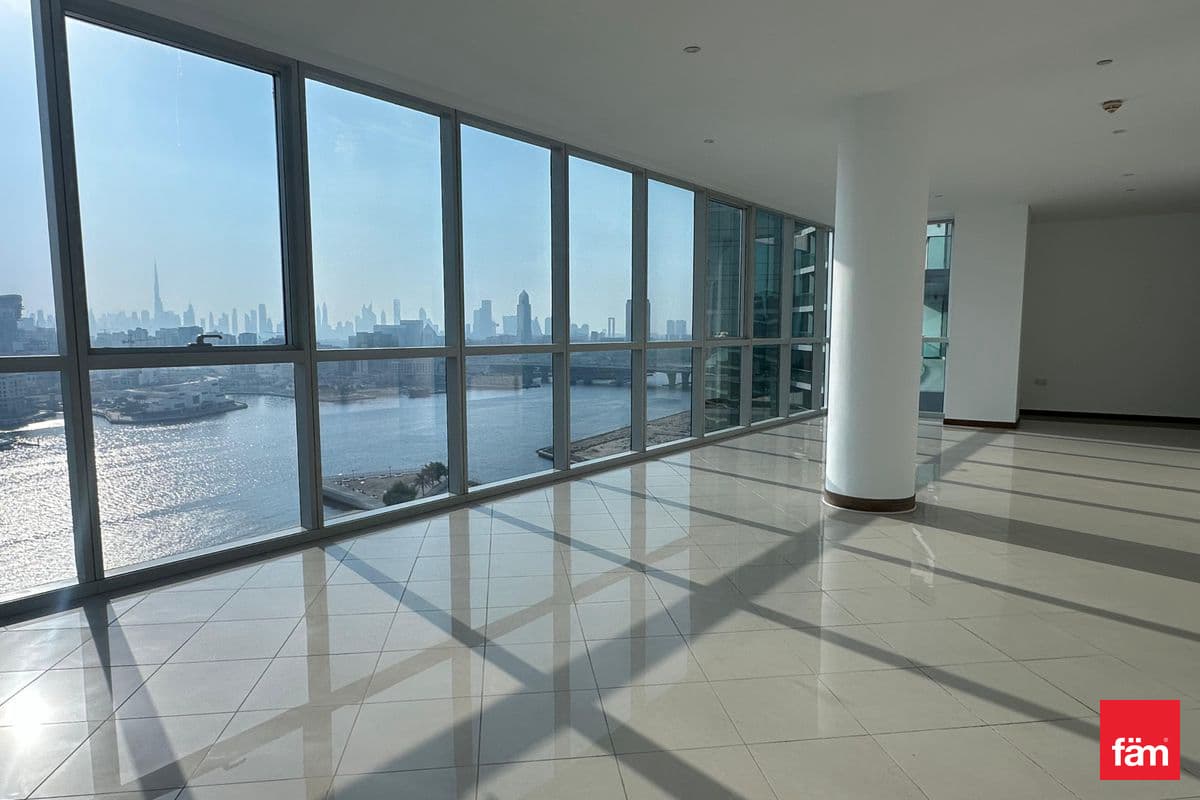 4 bedroom apartment in Marsa Plaza - South Tower, photograph 4 of 11