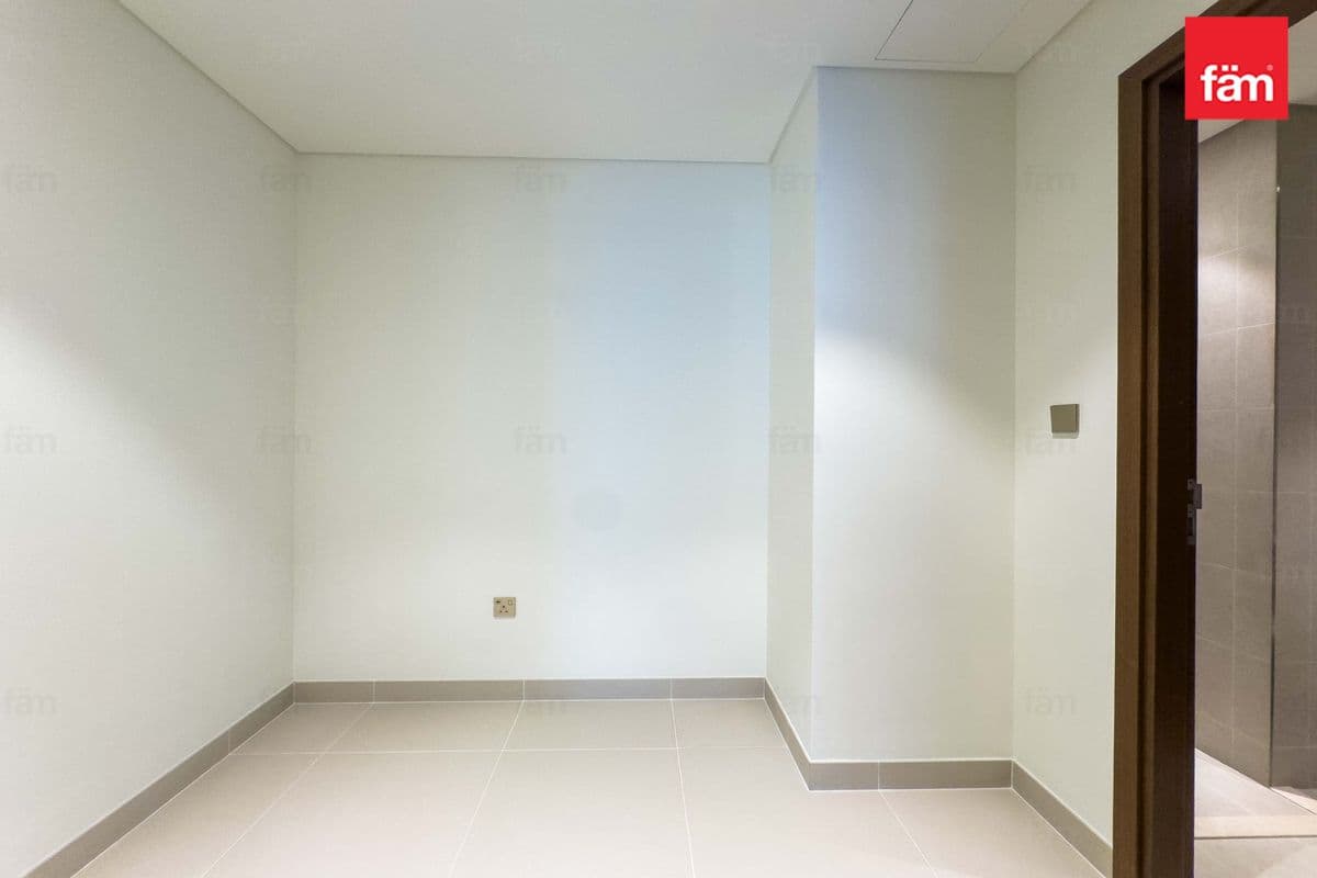 3 bedroom apartment in EB Palace Beach Residence Tower 1, photograph 13 of 20