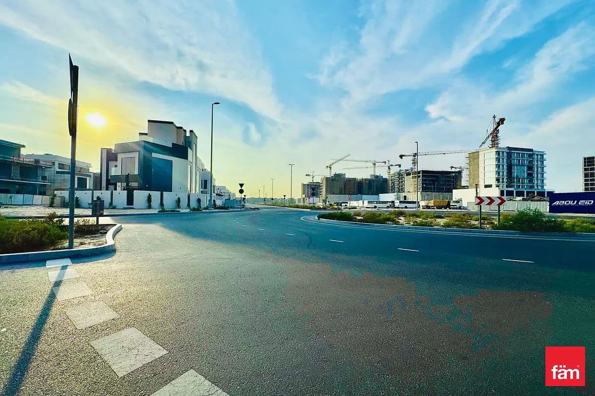 plot-residential in Nad Al Sheba Gardens, photograph 5 of 10